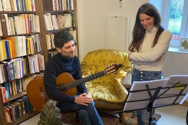 Pauline Kamakine e Primaël montgauzi son a enregistrar un album de poesia cantada!